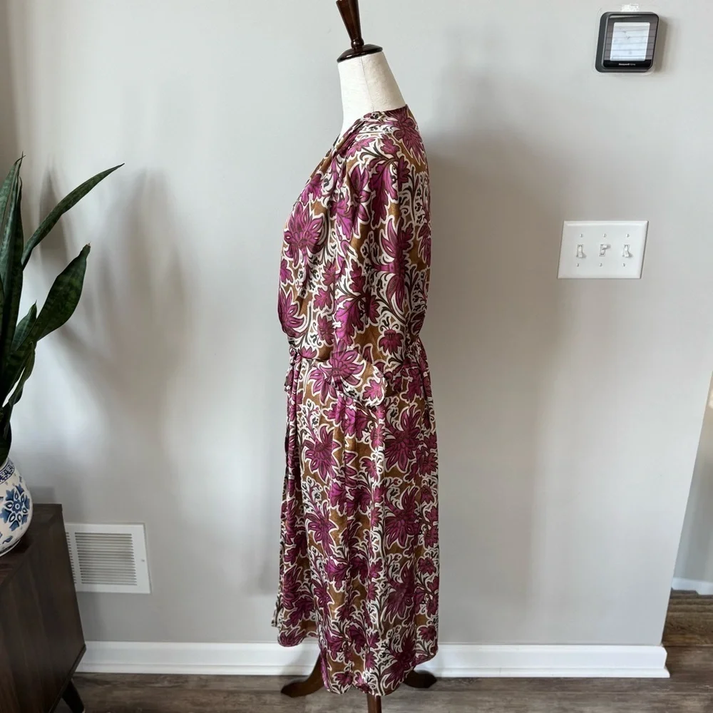 EVEREVE Tropical Floral Satin-Like Light Weight Robe - Size M/L